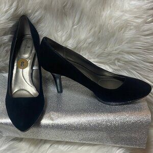 Bandolino Black Stiletto Heels Classic Pumps
